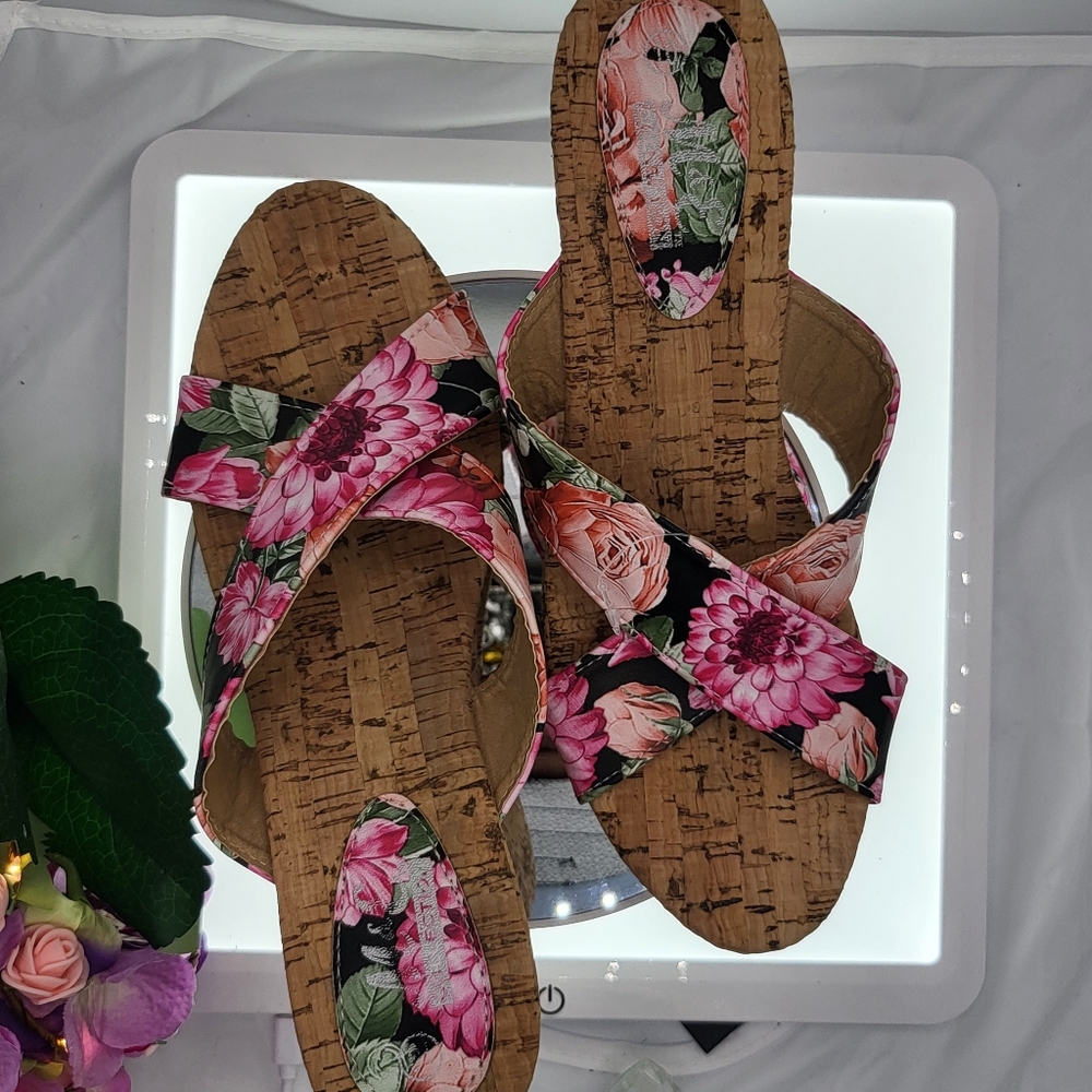 FLORAL M & E Collection Bamboo Band Platform Cork Wedge Size 10...Never worn - Picture 1 of 5
